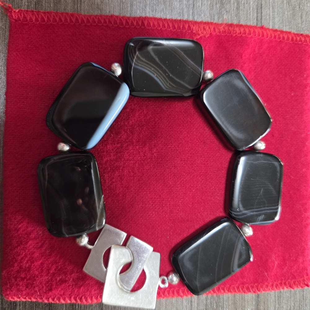 Real Black Onyx Stone Bracelet - Picture 2 of 6